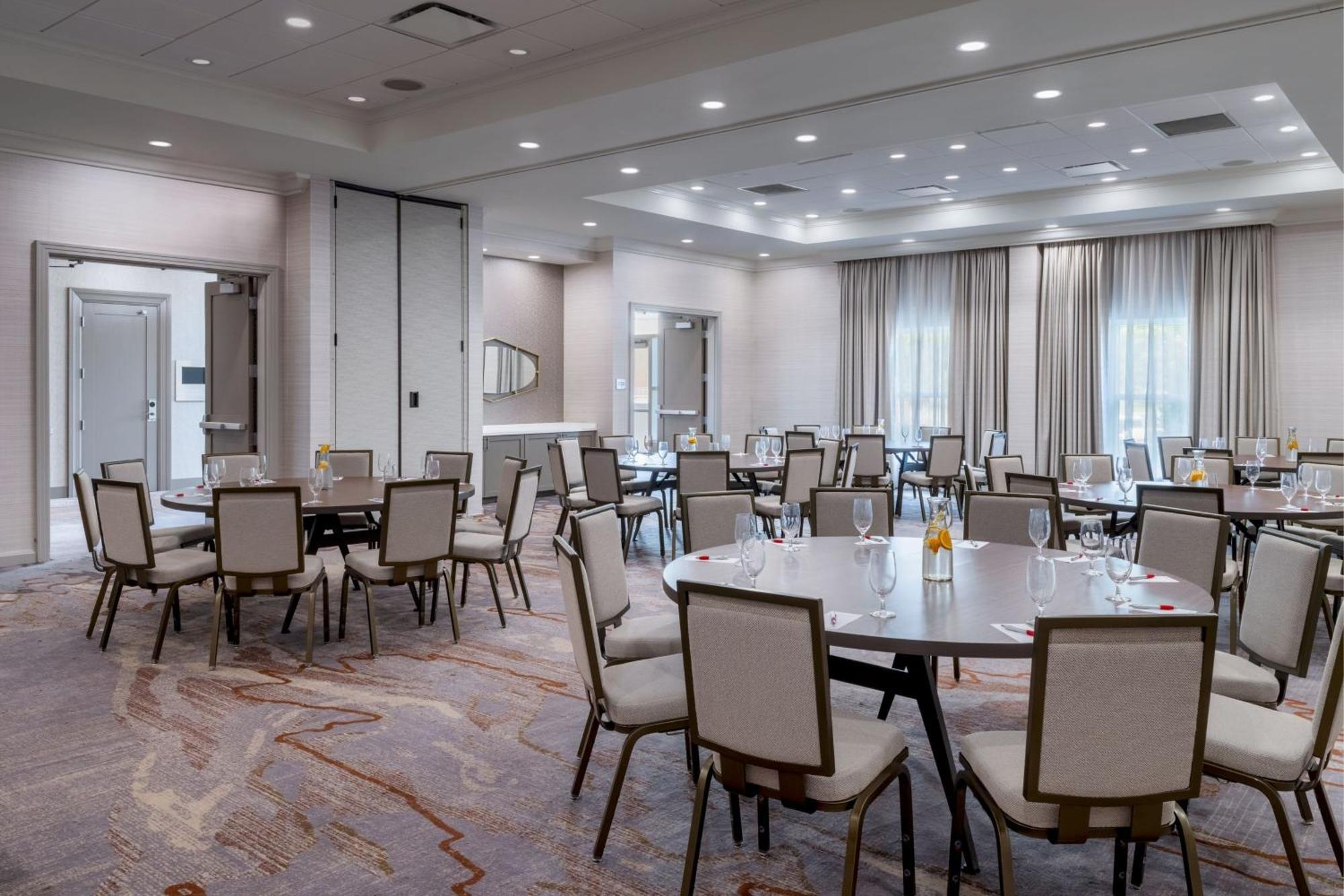 Macon Marriott City Center Bagian luar foto